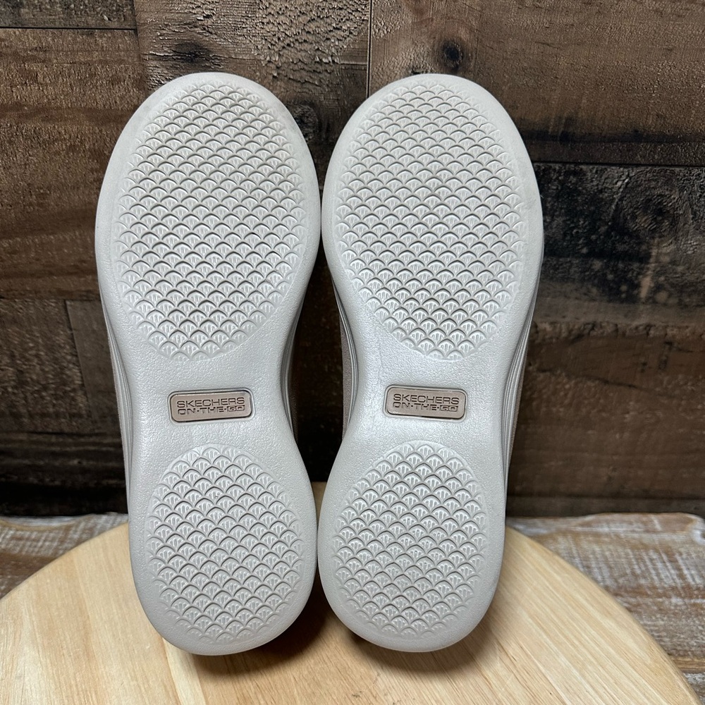 NEW Skechers Women’s Tan On The Go Leather Dreamy-She's Fancy 136242 Size 7.5 - Picture 7 of 8